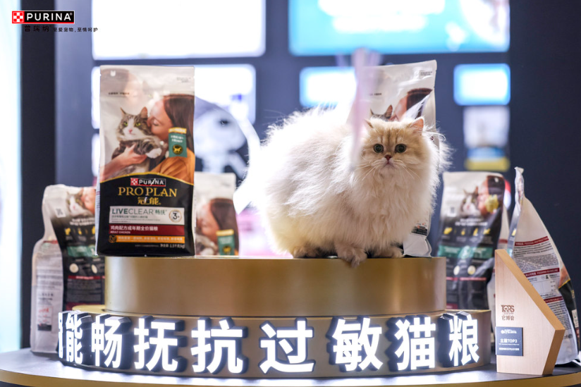 全球首款抗过敏猫粮本土升级上市,让数千万中国爱猫家庭“自由吸猫”